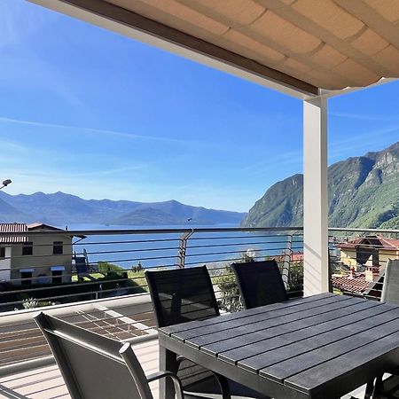 Costa Blu - Terrace Overlooking The Lake & Pool Riva di Solto Eksteriør billede